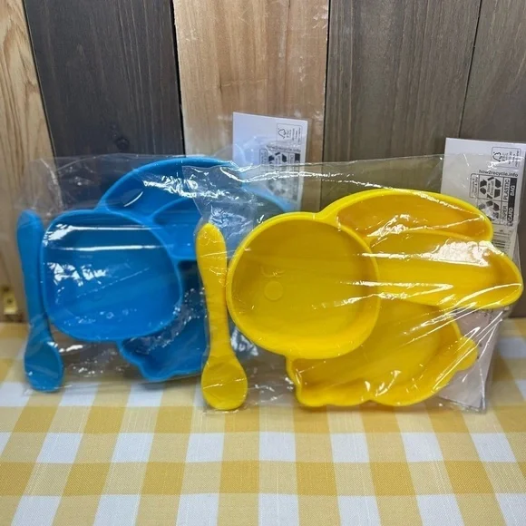 ♥️2 Silicone bunny food trays and matching spoons - Picture 9 of 9